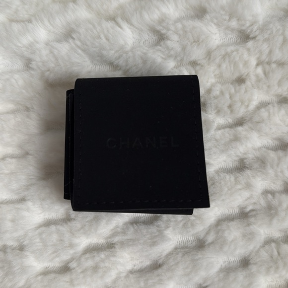 Chanel CC Studs with Faux Pearls-Authentic-EUC - Picture 7 of 7